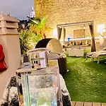 Luxury Flat With Private Rooftop - Paris 18